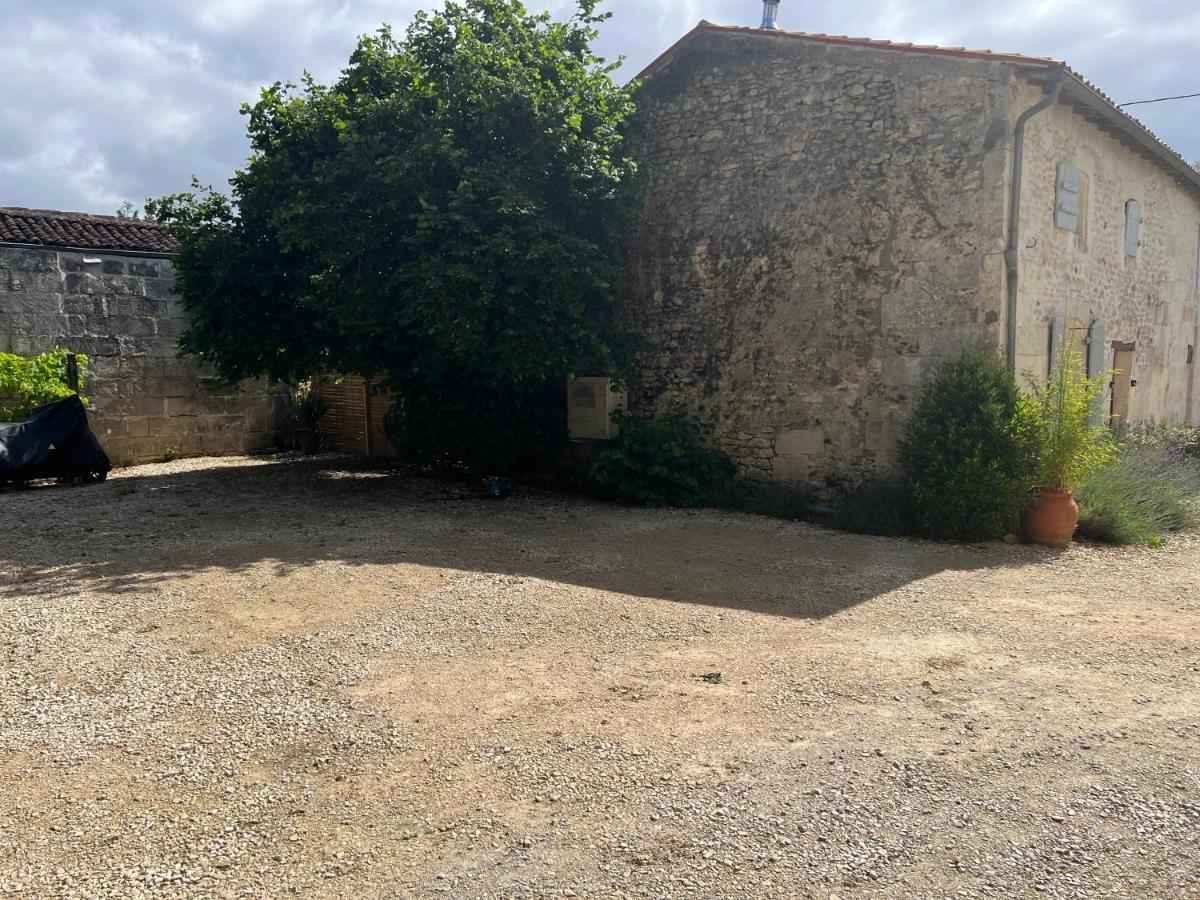 Chambres D'Hotes Dans Maison De Maitre Chaniers Exteriör bild