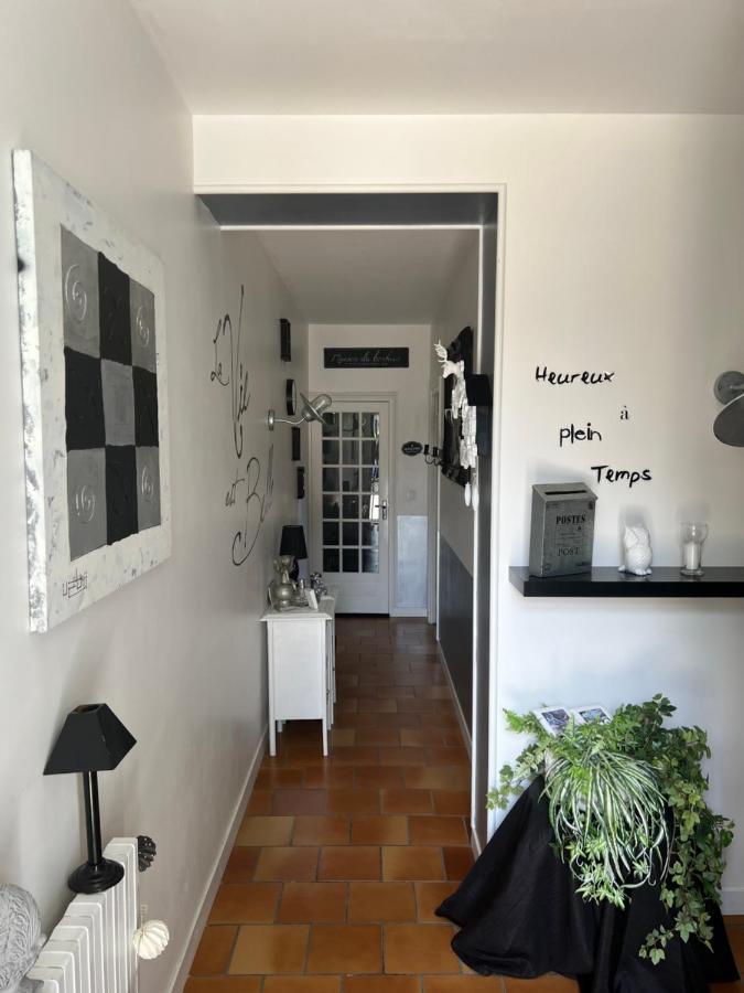 Chambres D'Hotes Dans Maison De Maitre Chaniers Exteriör bild